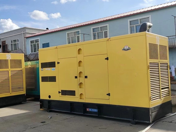 200KW康明斯機(jī)組